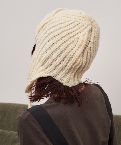 Auntie Rosa Holiday(アンティローザホリデー)の「イヤーフラップビーニー(ニットキャップ/ビーニー・レディース・ブラック/アイボリー・FREE)」の6枚目の写真