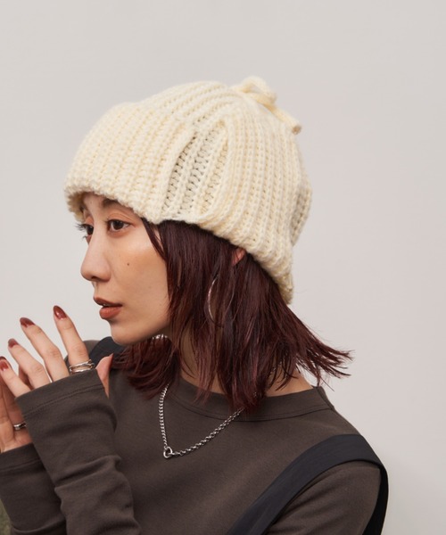 Auntie Rosa Holiday(アンティローザホリデー)の「イヤーフラップビーニー(ニットキャップ/ビーニー・レディース・ブラック/アイボリー・FREE)」の7枚目の写真