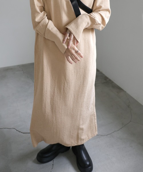 select MOCA（セレクトモカ）の「ピーチスキンプチハイネックワンピース（ワンピース・レディース・チャコール/ベージュ/アイボリー・FREE）」の9枚目の写真