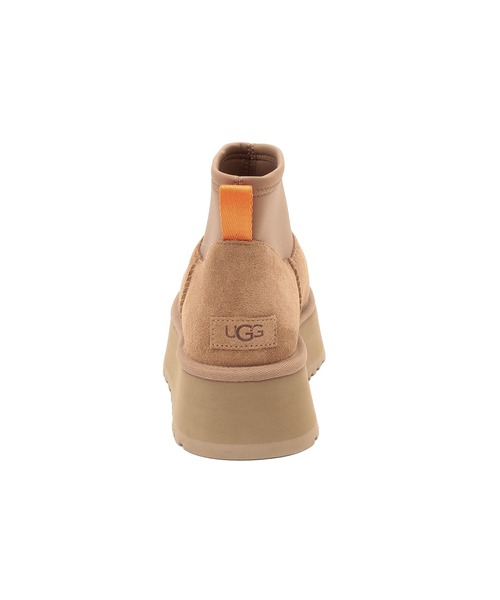 UGG（アグ）の「【WEB限定】【UGG(アグ)】Classic Mini Dipper（ブーツ・レディース・ブラック/キャメル・25/24/23）」の11枚目の写真