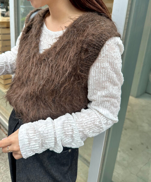 Kastane（カスタネ）の「*【2WAY/リバーシブル】シャギーニットショートベスト（ベスト・レディース・ライトグレー/ブラウン/ライム・FREE）」の4枚目の写真