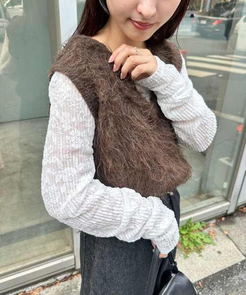 Kastane（カスタネ）の「*【2WAY/リバーシブル】シャギーニットショートベスト（ベスト・レディース・ライトグレー/ブラウン/ライム・FREE）」の5枚目の写真