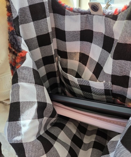 セール】ボア チェック柄プリント A4対応 大容量 ショルダーバッグ