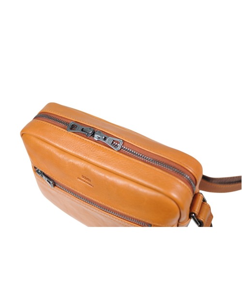 SEEKER(シーカー)の「【NOBLE】オイルレザー スクエアミニショルダー SKB-NB09(ショルダーバッグ・メンズ・ネイビー/グリーン/ワイン/ブラック/キャメル・FREE)」の9枚目の写真