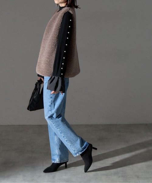 each（イーチ）の「スリーブパールラインフレアカフプルオーバー（Tシャツ/カットソー・レディース・ベージュ/グレー/ブラック・FREE）」の13枚目の写真