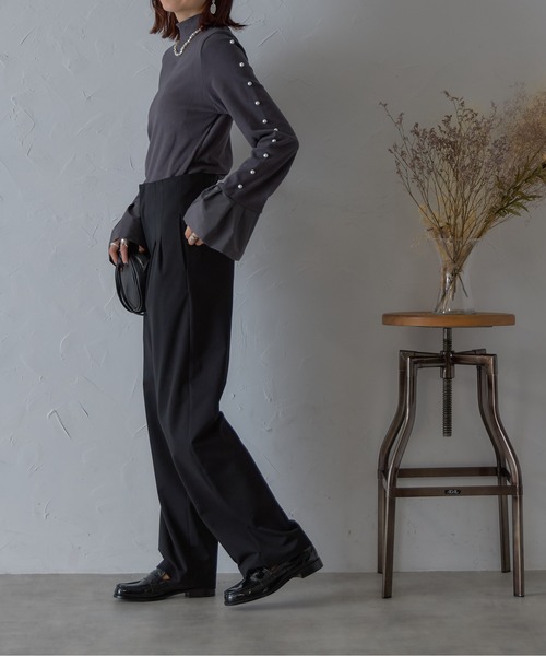 each（イーチ）の「スリーブパールラインフレアカフプルオーバー（Tシャツ/カットソー・レディース・ベージュ/グレー/ブラック・FREE）」の18枚目の写真