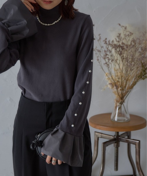 each（イーチ）の「スリーブパールラインフレアカフプルオーバー（Tシャツ/カットソー・レディース・ベージュ/グレー/ブラック・FREE）」の14枚目の写真