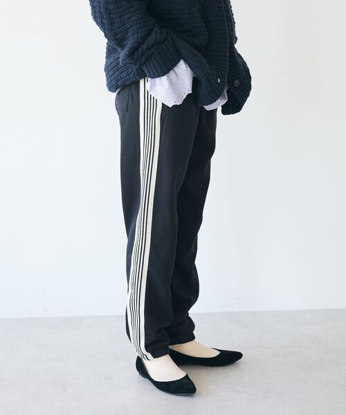 CRAFT STANDARD BOUTIQUE（クラフトスタンダードブティック）の「【ユニセックス】裏起毛トラックパンツ（スウェットパンツ・レディース・杢グレー/チャコールグレー/ホワイト/ブラック・M/L/XL）」の14枚目の写真