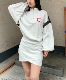 【MLB】配色ドルマンハーフZIPワンピース