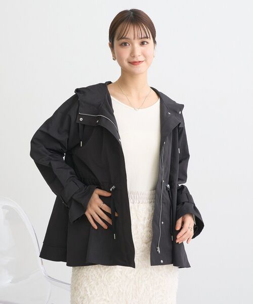 earth music&ecology(アースミュージックアンドエコロジー)の「ドロストペプラムマウンテンパーカー(マウンテンパーカー・レディース・アイボリー/グレイッシュベージュ/ブラック・FREE)」の14枚目の写真