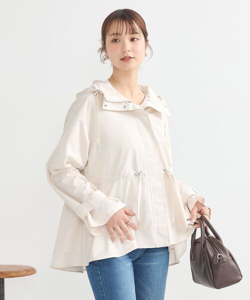 earth music&ecology(アースミュージックアンドエコロジー)の「ドロストペプラムマウンテンパーカー(マウンテンパーカー・レディース・アイボリー/グレイッシュベージュ/ブラック・FREE)」の22枚目の写真