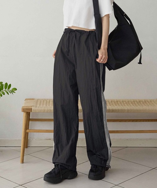 CHAN ME（チャンミ）の「サイドライン2WAYナイロンパンツ（その他パンツ・レディース・ブルーグレー/ブラック・SHORT/LONG/REGULAR）」の6枚目の写真