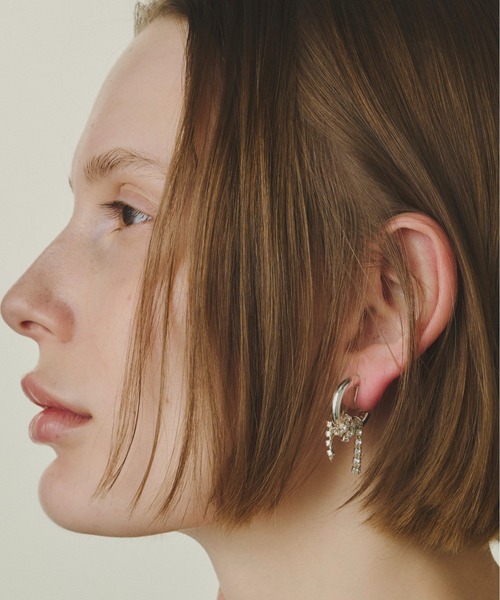 loni(ロニ)の「Lupinus Bijou Chain Earring(イヤリング・レディース・シルバー/ゴールド・FREE)」の6枚目の写真