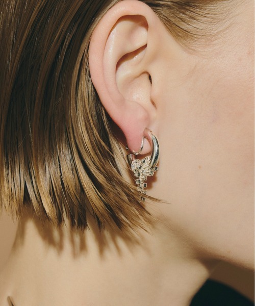loni(ロニ)の「Lupinus Bijou Chain Earring(イヤリング・レディース・シルバー/ゴールド・FREE)」の17枚目の写真