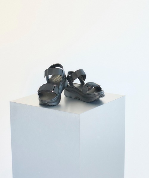 noyau(ノヤウ)の「厚底サテンベルクロスポーツサンダル(サンダル・レディース・ブラック/シルバー/ベージュ・S/M/L/LL)」の15枚目の写真