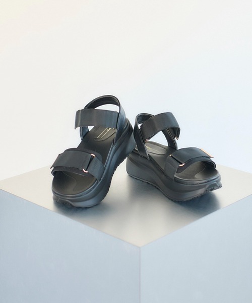 noyau(ノヤウ)の「厚底サテンベルクロスポーツサンダル(サンダル・レディース・ブラック/シルバー/ベージュ・S/M/L/LL)」の16枚目の写真