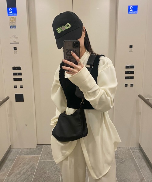 ISOOK（アイスー）の「ミニケース付きチェーンショルダーバッグ(kiharu select)/ポーチ付き ナイロンライク 斜め掛け メッセンジャーバッグ ボディバッグ ハンドバッグ 黒 ブラック（ショルダーバッグ・レディース・ブラック・FREE）」の6枚目の写真