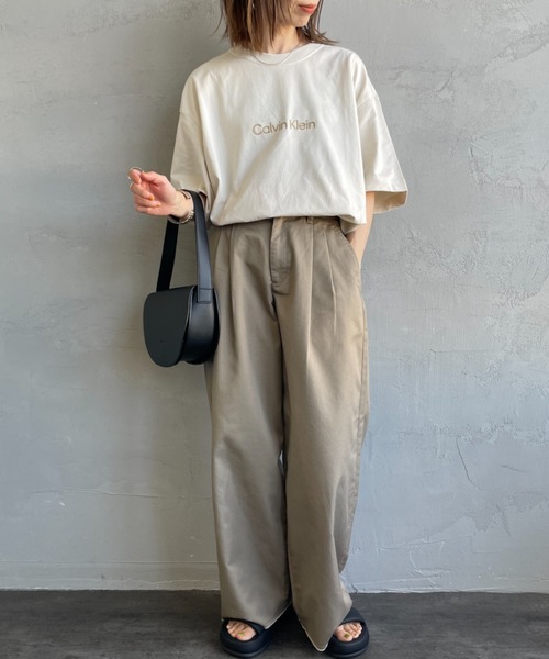 Calvin Klein（カルバン・クライン）の「[Calvin Klein/カルバンクライン] スタンダードロゴプリントTシャツ（Tシャツ/カットソー・レディース・ブルー/ブラック/ホワイト/ベージュ・S/M/L）」の9枚目の写真