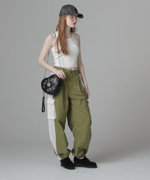 AVIREX（アヴィレックス）の「《直営店限定》VARSITY HEART CHAIN BAG/バーシティーハートチェーンバッグ（ショルダーバッグ・レディース・ピンク/ブラック・F）」の17枚目の写真