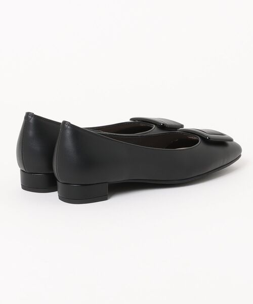 MELMO(メルモ)の「オールウェザー対応バックルモチーフパンプス(レインシューズ・レディース・ブラック/ベージュ・22.5cm/23.0cm/23.5cm/24.0cm/24.5cm)」の3枚目の写真