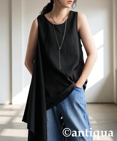 antiqua(アンティカ)の「アシメドレープタンクトップ(タンクトップ・レディース・ベージュ/ブラック・ONESIZE)」の2枚目の写真