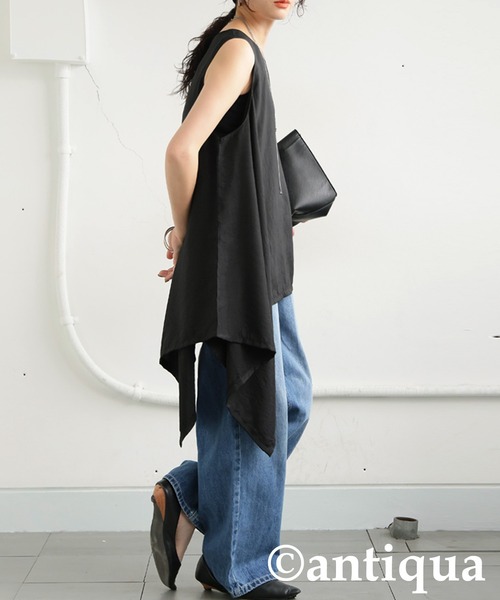 antiqua(アンティカ)の「アシメドレープタンクトップ(タンクトップ・レディース・ベージュ/ブラック・ONESIZE)」の15枚目の写真