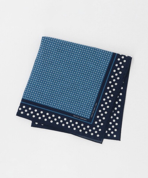 UNITED ARROWS（ユナイテッドアローズ）の「ドット バンダナ（バンダナ/スカーフ・メンズ・ダークブラウン/レッド/ダークグリーン/コバルトブルー・FREE）」の3枚目の写真