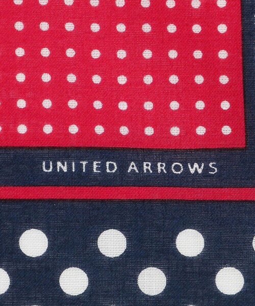 UNITED ARROWS（ユナイテッドアローズ）の「ドット バンダナ（バンダナ/スカーフ・メンズ・ダークブラウン/レッド/ダークグリーン/コバルトブルー・FREE）」の7枚目の写真
