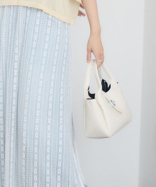 RETRO GIRL（レトロガール）の「スカーフ付きバッグ（ハンドバッグ・レディース・ブラック/レッド/オフホワイト・ONE SIZE）」の9枚目の写真