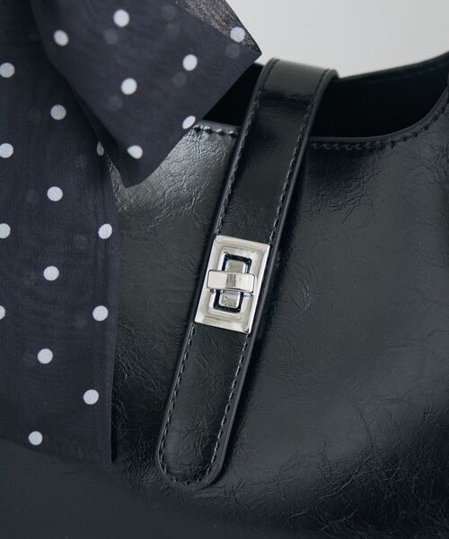 RETRO GIRL（レトロガール）の「スカーフ付きバッグ（ハンドバッグ・レディース・ブラック/レッド/オフホワイト・ONE SIZE）」の12枚目の写真