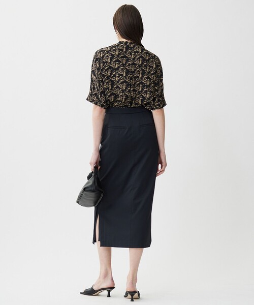 【新品】ICB シェルタリングドライサテン タイトスカート　アイシービー セール】シェルタリングドライサテン タイトスカート（スカート）｜ICB