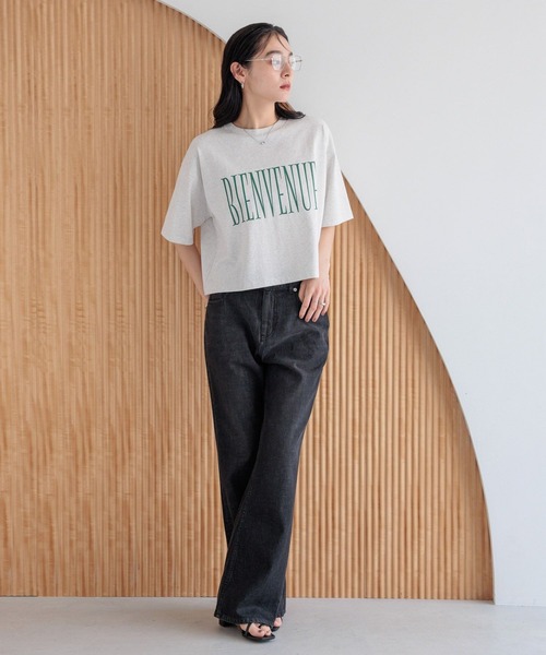 LOWRYS FARM（ローリーズファーム）の「ショートロゴＰＴＳＳ 320636（Tシャツ/カットソー・レディース・グレー/オフホワイト/ブラック/イエロー/レッド/チャコールグレー・FREE）」の9枚目の写真