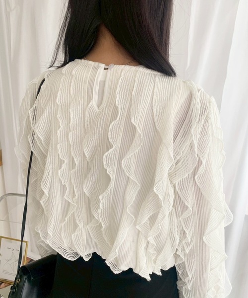 merrylatte(メリーラテ)の「ウェーブシアーカットトップス(シャツ/ブラウス・レディース・ホワイト・FREE)」の2枚目の写真