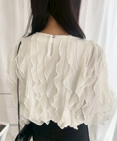 merrylatte(メリーラテ)の「ウェーブシアーカットトップス(シャツ/ブラウス・レディース・ホワイト・FREE)」の3枚目の写真