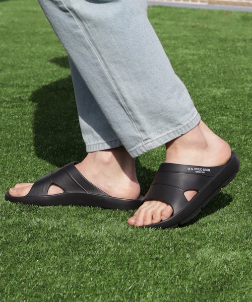U.S. POLO ASSN.(ユーエスポロアッスン)の「【U.S. POLO ASSN./ユーエスポロアッスン】リカバリー スライドサンダル(サンダル・メンズ・ダークブラウン/ブラック/アイボリー・M/L/LL)」の1枚目の写真