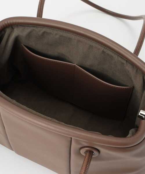 ADD CULUMN（アドカラム）の「【ADD CULUMN】PUFFBOSTON M（ショルダーバッグ・レディース・ベージュ/グリーン・フリー）」の6枚目の写真