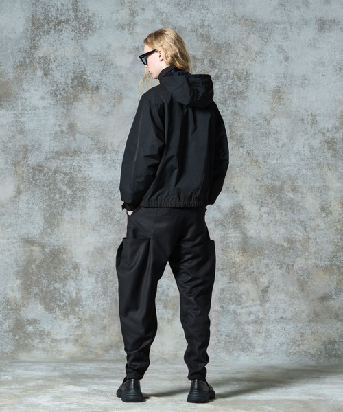 glamb（グラム）の「Short Mountain Parka / ショートマウンテンパーカ（マウンテンパーカー・メンズ・グレー/ブラウン/ブラック・S/M/L）」の17枚目の写真