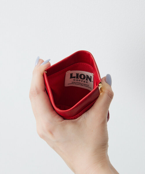 ear PAPILLONNER（イアパピヨネ）の「LION COFFEE(ライオンコーヒー