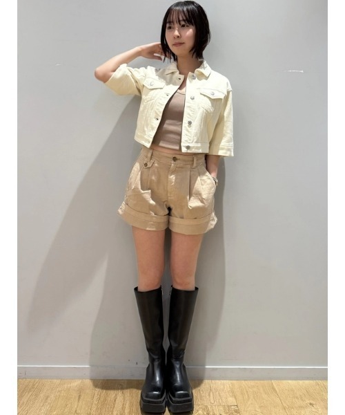 GAP（ギャップ）の「ヘビーウェイト フレンチテリー クロップド デニムジャケット（デニムジャケット・レディース・ブラック/ホワイト系その他・L/M/S/XS/XXS/XL）」の11枚目の写真