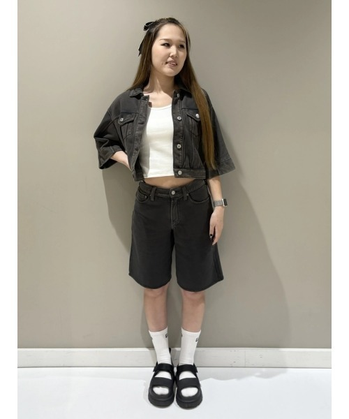 GAP(ギャップ)の「ヘビーウェイト フレンチテリー クロップド デニムジャケット(デニムジャケット・レディース・ブラック/ホワイト系その他・L/M/S/XS/XXS/XL)」の11枚目の写真