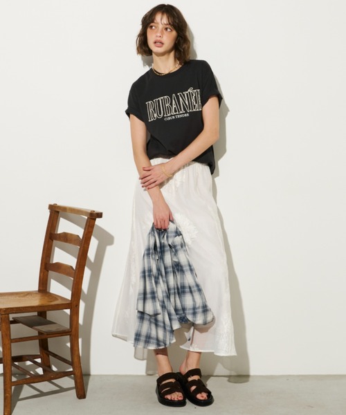 Unitage(ユニテージ)の「ラメ刺繍ロゴTEE(Tシャツ/カットソー・レディース・アイボリー/チャコールグレー/ピンク・FREE)」の11枚目の写真
