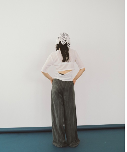 DRWCYS（ドロシーズ）の「バックオープンシアーＴシャツ（Tシャツ/カットソー・レディース・ホワイト/ブラック・FREE）」の9枚目の写真