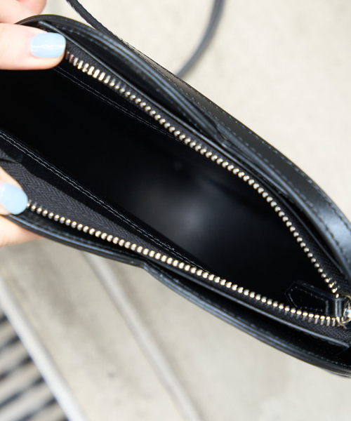 Rouge vif（ルージュヴィフ）の「【YAHKI/ヤーキ】W FACE ハートショルダーポシェット（ショルダーバッグ・レディース・ブラック・フリー）」の13枚目の写真