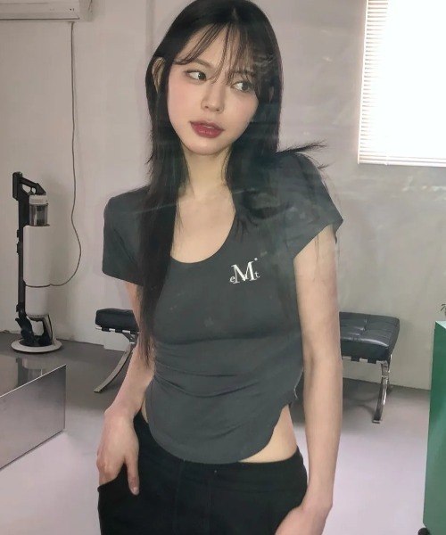 MUCENT 半袖　tシャツ 韓国ブランド ムセント　MUSINSA セール】【日本未発売/WEB限定】MUCENT(ムセント)/Uネック 裾