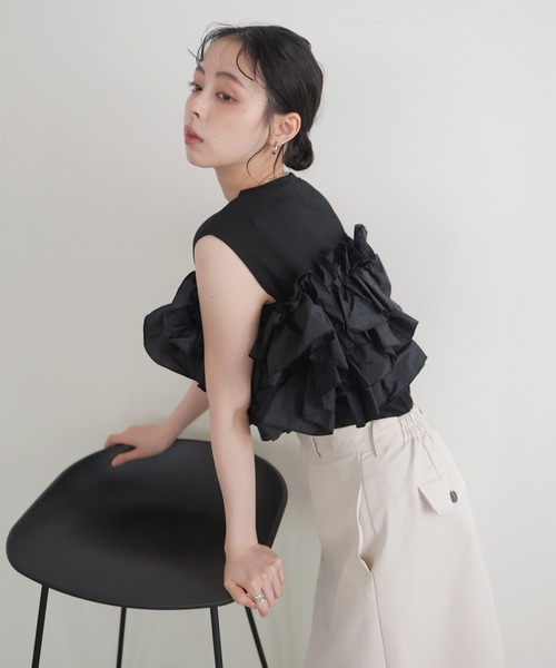 LIAN（リアン）の「フリルビスチェドッキングT（Tシャツ/カットソー・レディース・ブラック/グレー/オフホワイト・FREE）」の17枚目の写真