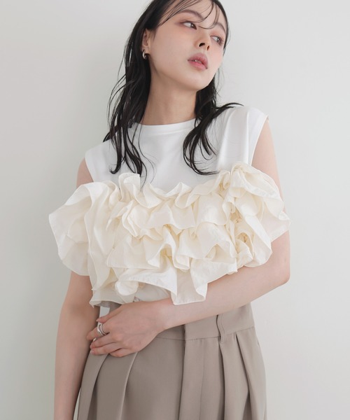 LIAN（リアン）の「フリルビスチェドッキングT（Tシャツ/カットソー・レディース・ブラック/グレー/オフホワイト・FREE）」の5枚目の写真