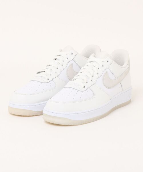 セール】NIKE AIR FORCE 1 07 LV8 FN5832-100（スニーカー