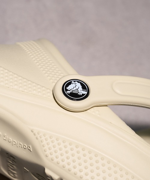 crocs(クロックス)の「【CROCS】Classic Clog(サンダル・レディース・ベージュ/ホワイト/ブラック・22cm/23cm/24cm/25)」の5枚目の写真