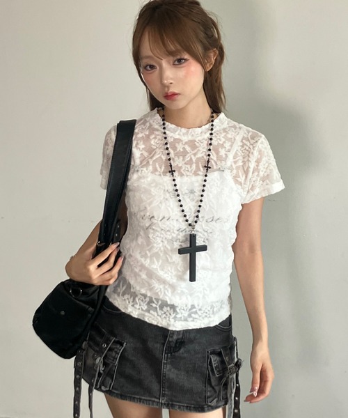 .KOM(ドットコム)の「A'GEM/9 × .kom 『.KOM/ドットケーオーエム』 シアーフラワーレースTシャツ(Tシャツ/カットソー・レディース・ブラック/アイボリー・FREE)」の1枚目の写真