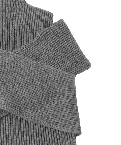 DRESSLAVE（ドレスレイブ）の「C/W cross slit zip pullover(クロススリットジッププルオーバー)（ニット/セーター・レディース・ブラック/グレー・38）」の4枚目の写真